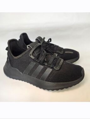 Adidas U_Path Run Kids Sneakers – Size 3 – Triple Black – Good Condition w/ Box